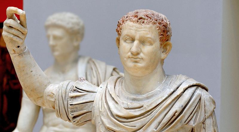 Скульптура римского императора Веспасина