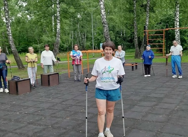 Скандинавская ходьба: здоровье в каждом шаге